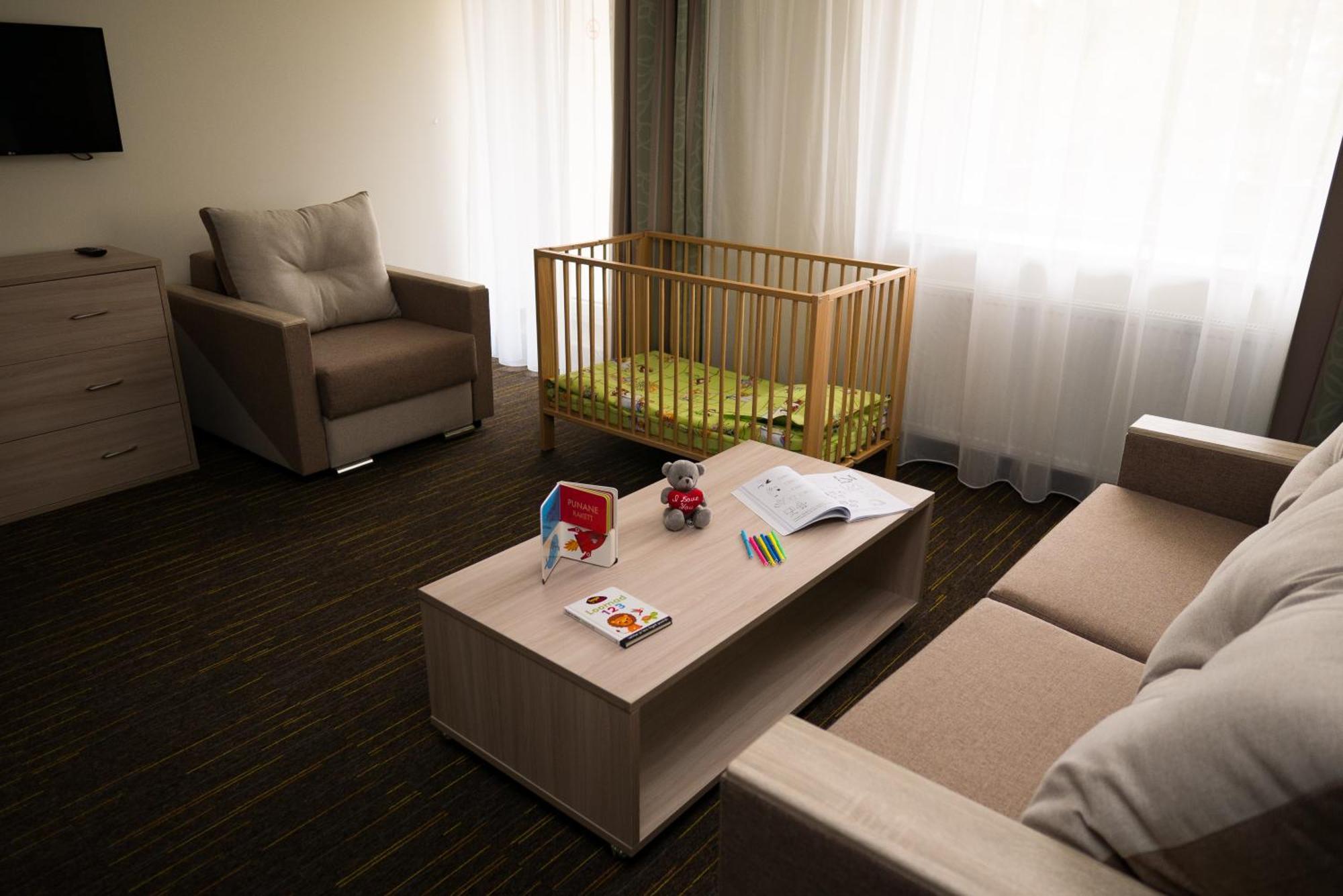 Liivarand Hotel Narva-Jõesuu エクステリア 写真