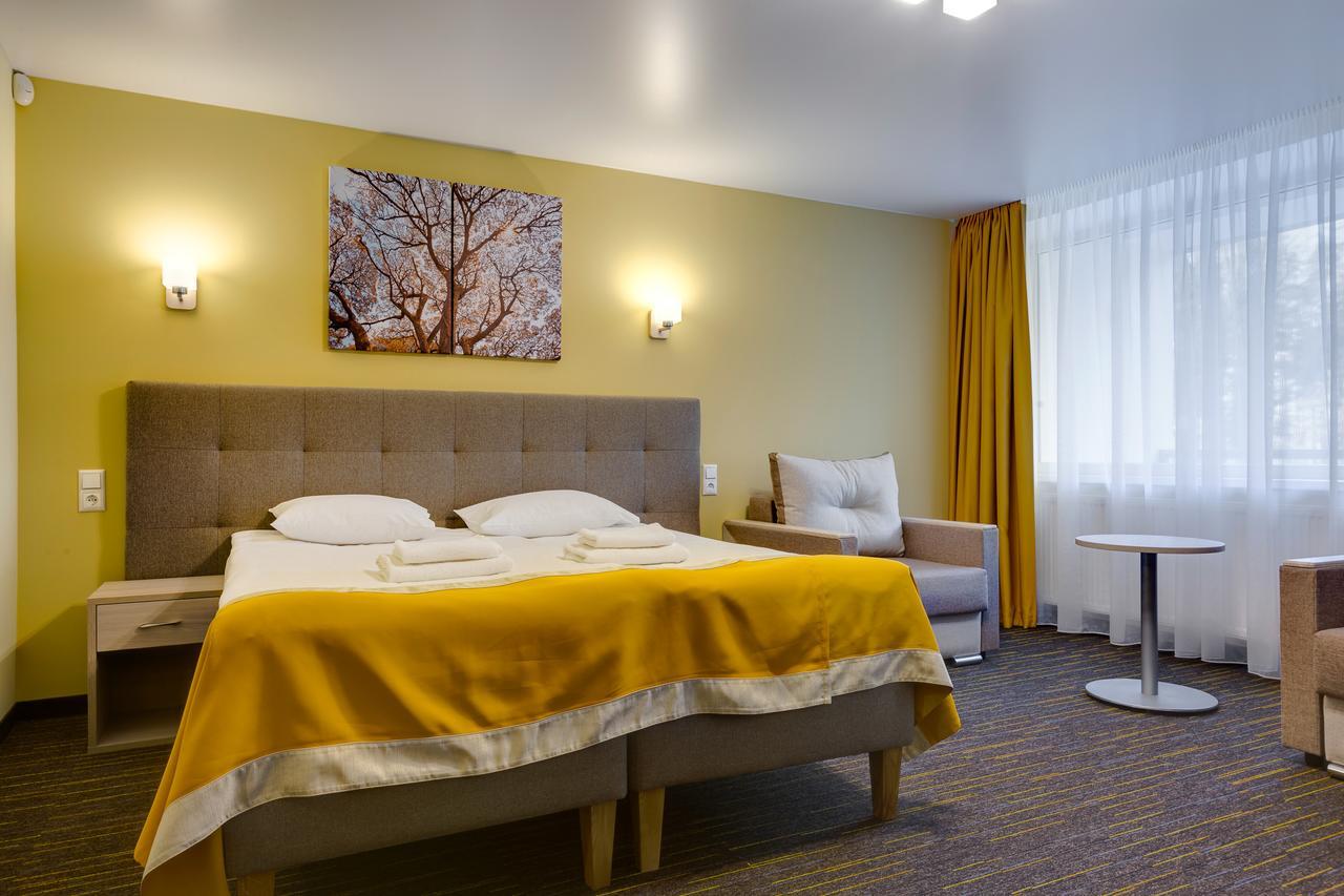 Liivarand Hotel Narva-Jõesuu エクステリア 写真